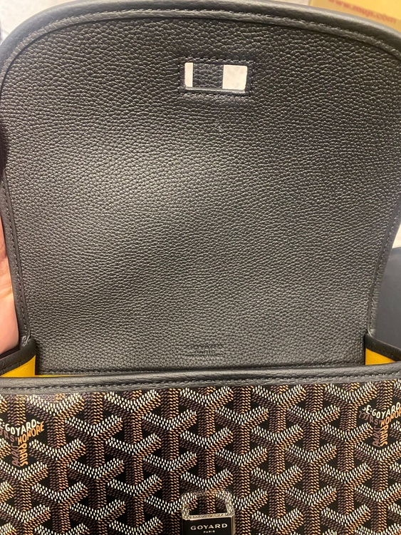 ヴェルヴェデーレPM（ブランドバッグ）の商品画像 - 査定依頼日：2025年7月29日 - 最高査定価格：300,000円