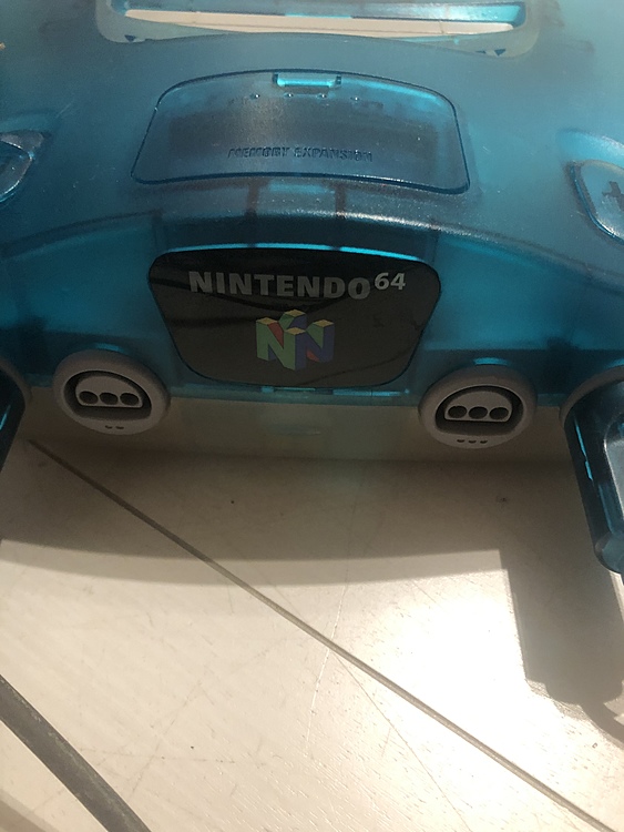 任天堂64（ゲーム機本体・ゲームソフト）の商品画像 - 査定依頼日：2020年3月6日 - 最高査定価格：1,100円