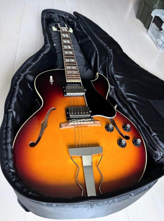 Archtoptribute AT205MD/LFD（ピアノ・楽器・PA機材）の商品画像 - 査定依頼日：2026年3月28日 - 最高査定価格：80,000円