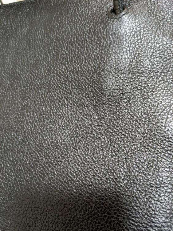 バレンシアガ  （ブランドバッグ）の商品画像 - 査定依頼日：2024年12月29日 - 最高査定価格：24,000円