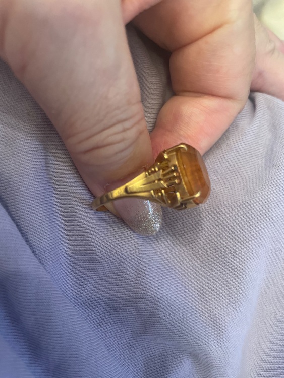 石付き指輪（金・貴金属）の商品画像 - 査定依頼日：2025年9月4日 - 最高査定価格：80,000円