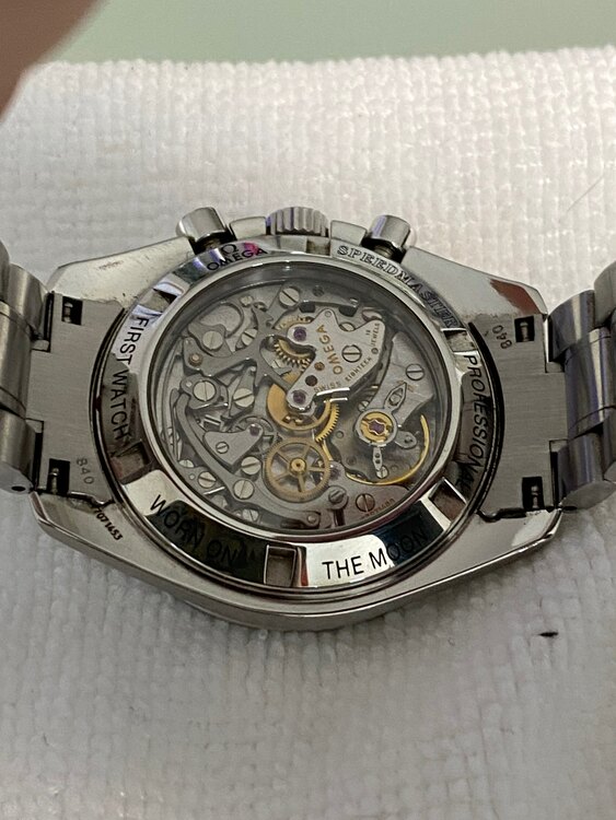 オメガ スピードマスター 3572-5（高級時計）の商品画像 - 査定依頼日：2025年3月5日 - 最高査定価格：520,000円