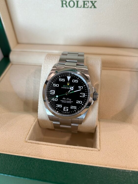 ロレックス エアキング 12690（高級時計）の商品画像 - 査定依頼日：2024年12月27日 - 最高査定価格：1,250,000円