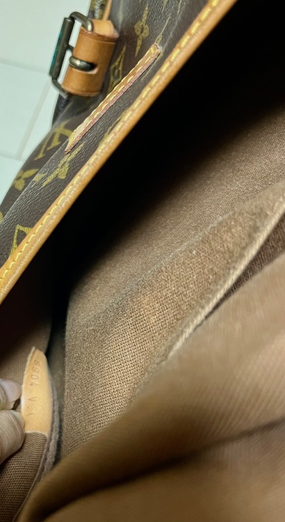 ソミュール35（ブランドバッグ）の商品画像 - 査定依頼日：2026年2月15日 - 最高査定価格：65,000円