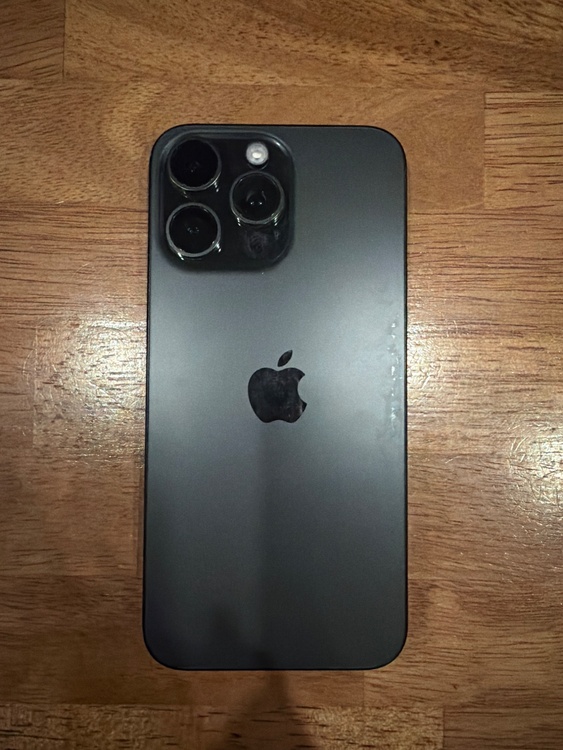 iPhone 15 Pro Max 256GB Softbank（スマホ）の商品画像 - 査定依頼日：2026年5月9日 - 最高査定価格：97,000円