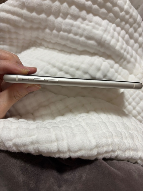 iPhone（スマホ）の商品画像 - 査定依頼日：2026年1月10日 - 最高査定価格：23,000円