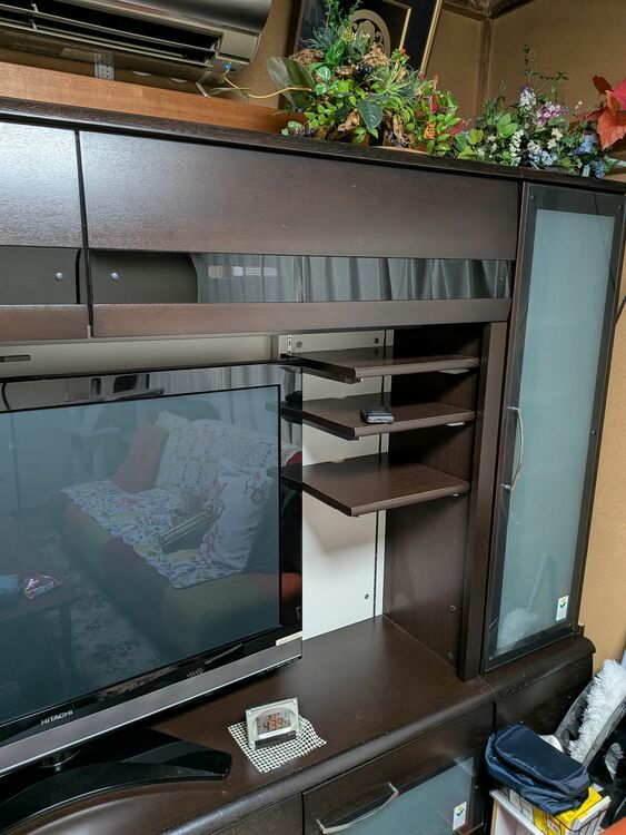 大型テレビ収納（家具・寝具）の商品画像 - 査定依頼日：2025年9月28日 - 最高査定価格：3,000円