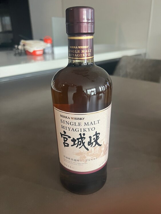 宮城峡NV（お酒）の商品画像 - 査定依頼日：2025年1月24日 - 最高査定価格：4,000円