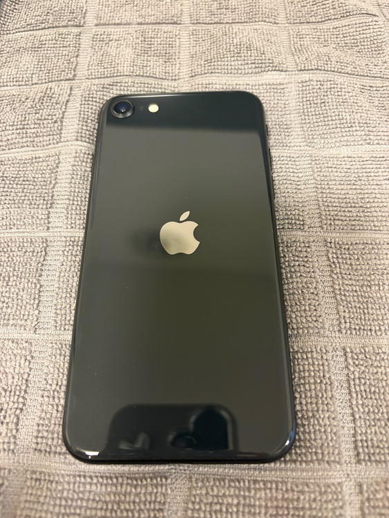 iPhone iPhone SE (第 2 世代) 128GB docomo（スマホ）の商品画像 - 査定依頼日：2026年8月15日 - 最高査定価格：10,000円