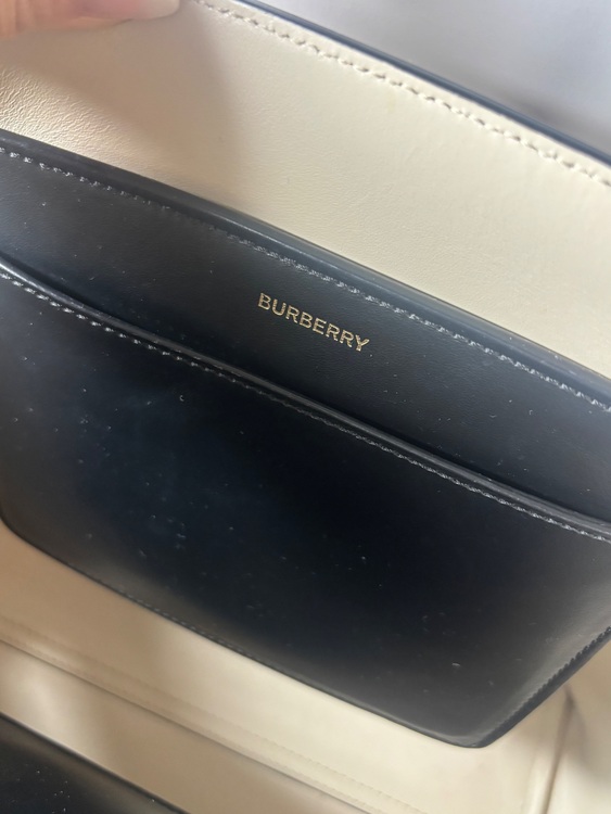 その他 バーバリー （ブランドバッグ）の商品画像 - 査定依頼日：2025年11月18日 - 最高査定価格：30,000円