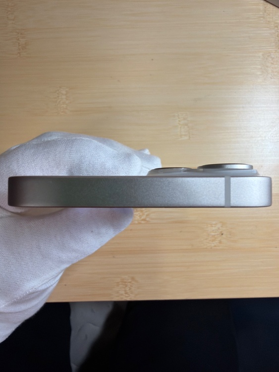 iPhone 14 128GB SIMフリー（スマホ）の商品画像 - 査定依頼日：2026年4月11日 - 最高査定価格：47,000円