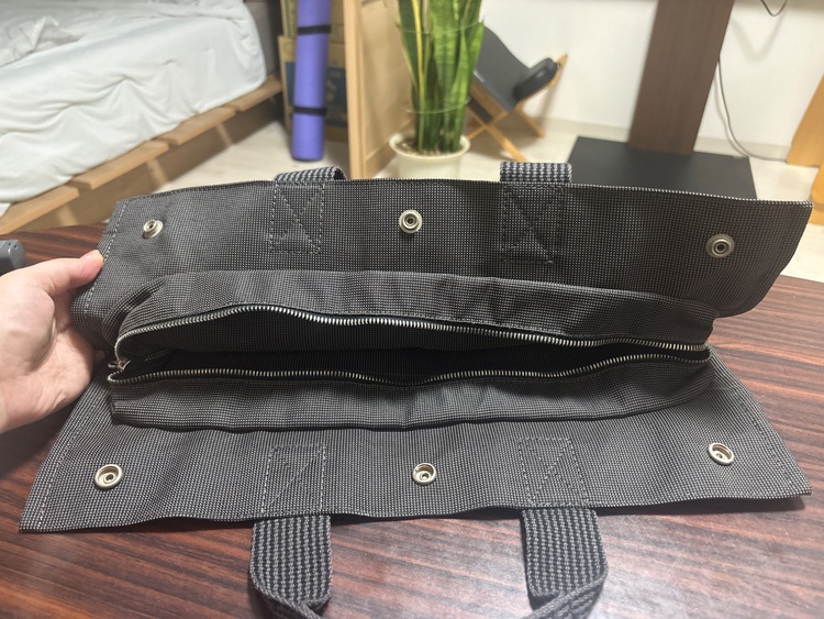 エールバッグ（ブランドバッグ）の商品画像 - 査定依頼日：2025年9月2日 - 最高査定価格：16,000円