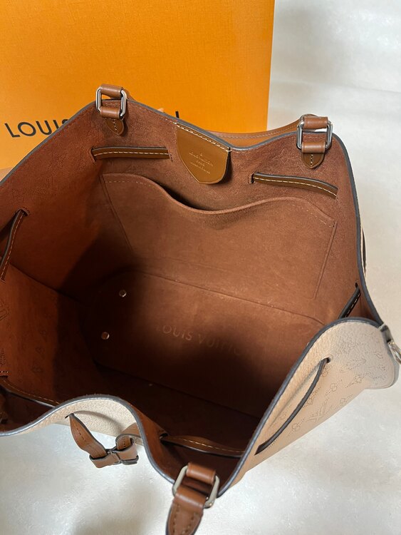 ジロラッタ（ブランドバッグ）の商品画像 - 査定依頼日：2025年1月5日 - 最高査定価格：170,000円