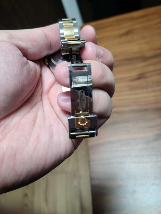 エクスプローラー1 コンビ（高級時計）の商品画像 - 査定依頼日：2025年5月1日 - 最高査定価格：1,550,000円