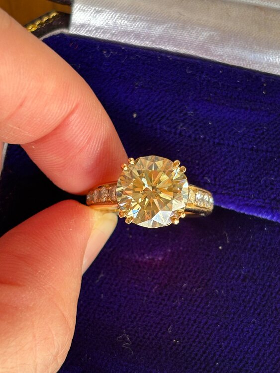 ダイヤモンドの指輪（金・貴金属）の商品画像 - 査定依頼日：2025年1月26日 - 最高査定価格：2,600,000円