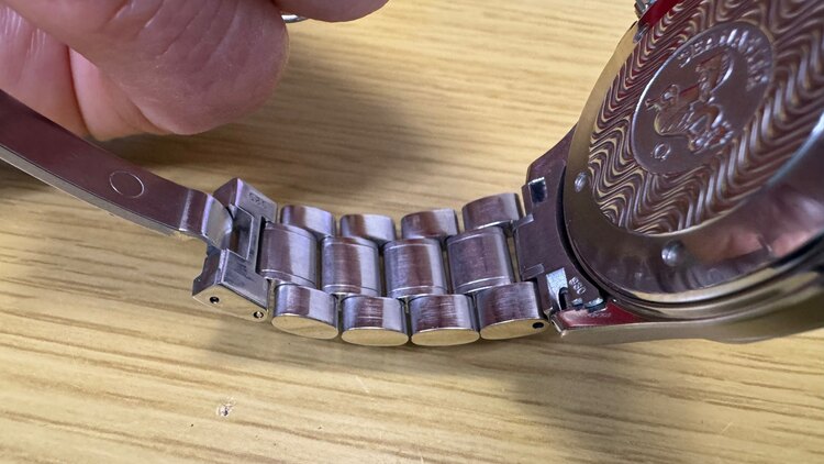 オメガ シーマスター 2254.5（高級時計）の商品画像 - 査定依頼日：2025年2月4日 - 最高査定価格：350,000円