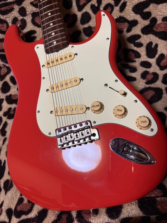 Fender Made in Japan Traditional 60s Str（ピアノ・楽器・PA機材）の商品画像 - 査定依頼日：2026年5月31日 - 最高査定価格：52,000円