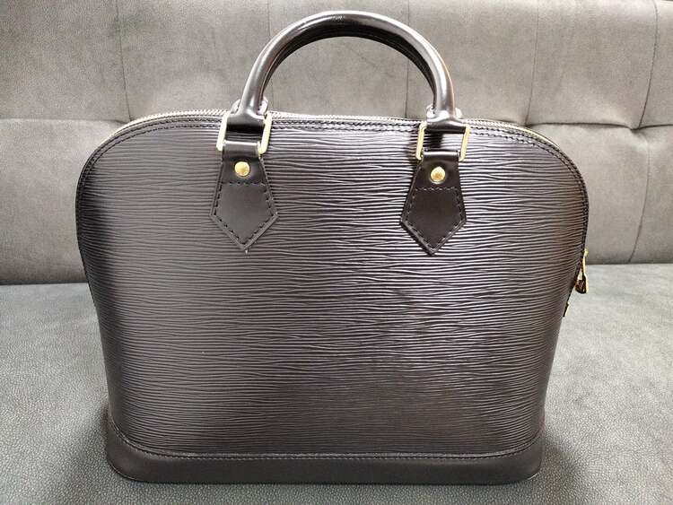 マルニ（ブランドバッグ）の商品画像 - 査定依頼日：2025年3月25日 - 最高査定価格：40,000円