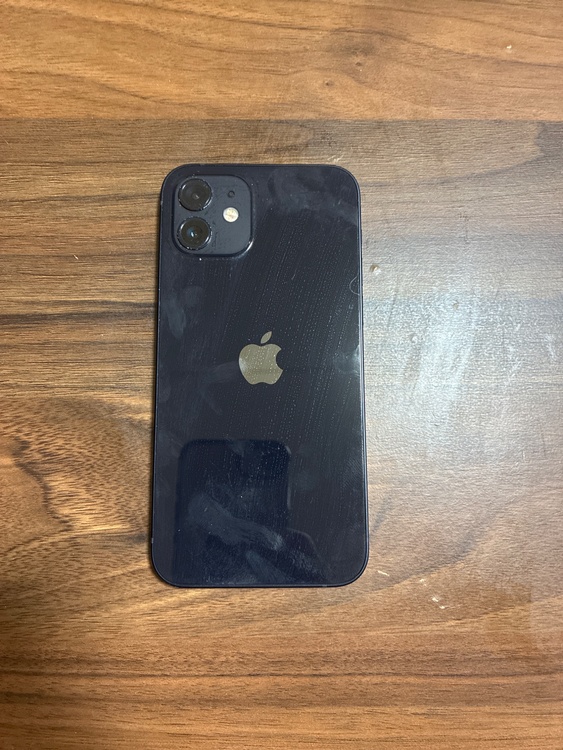 iPhone 12 128GB SIMフリー（スマホ）の商品画像 - 査定依頼日：2026年1月22日 - 最高査定価格：28,000円