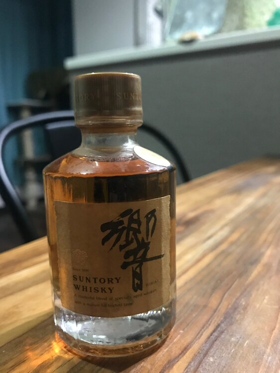 ＳU NＴO R Y WH IＳK Y響（お酒）の商品画像 - 査定依頼日：2025年3月22日 - 最高査定価格：1,200円