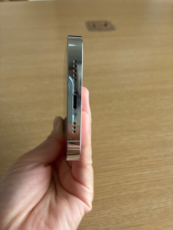 iPhone iPhone 13 Pro 128GB SIMフリー（スマホ）の商品画像 - 査定依頼日：2026年7月22日 - 最高査定価格：41,500円