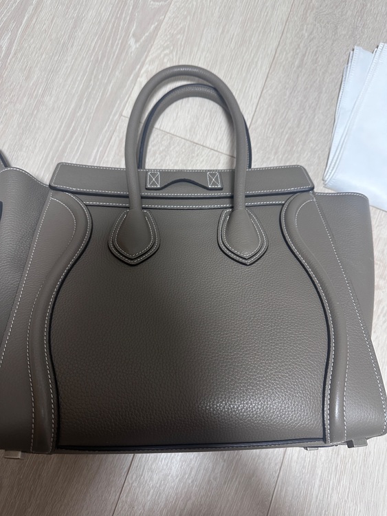 celine バック（ブランドバッグ）の商品画像 - 査定依頼日：2025年8月18日 - 最高査定価格：130,000円