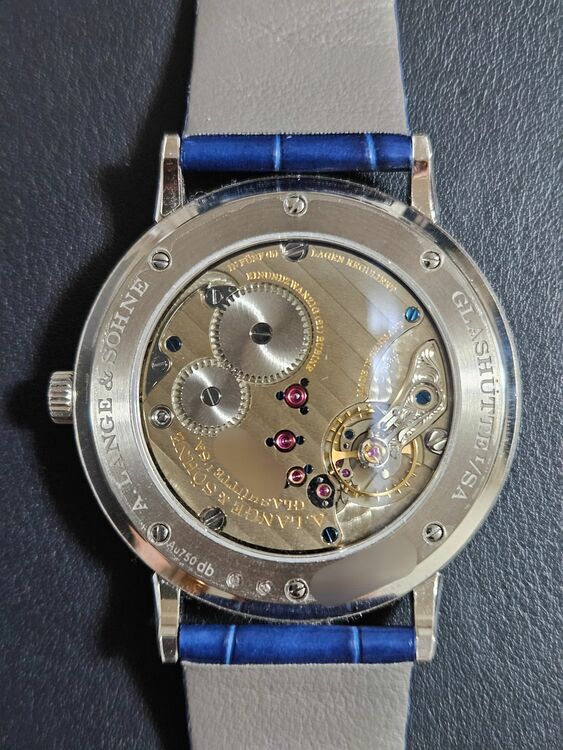 SAXONIA THIN(White Gold) 205.086（高級時計）の商品画像 - 査定依頼日：2025年6月25日 - 最高査定価格：2,580,000円