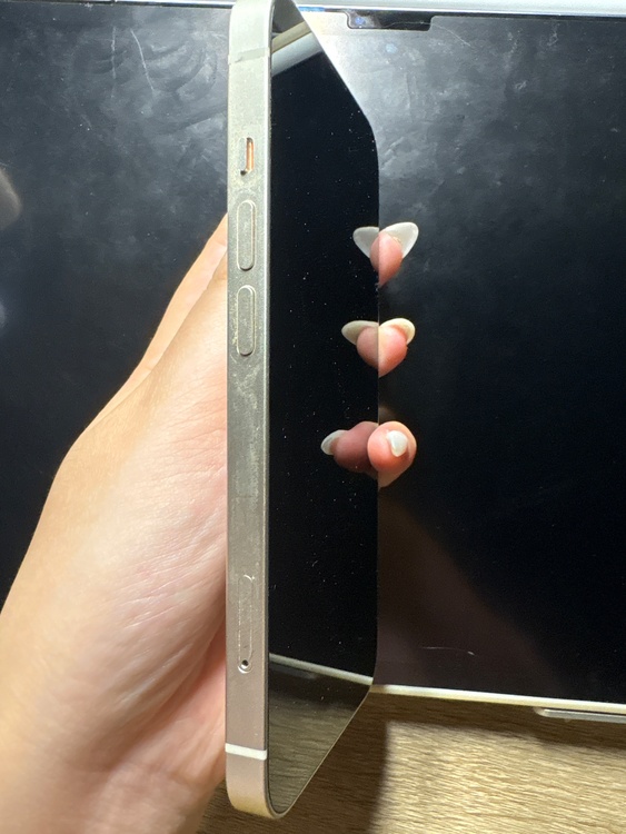 iPhone iPhone 14 128GB Softbank（スマホ）の商品画像 - 査定依頼日：2026年9月5日 - 最高査定価格：43,000円