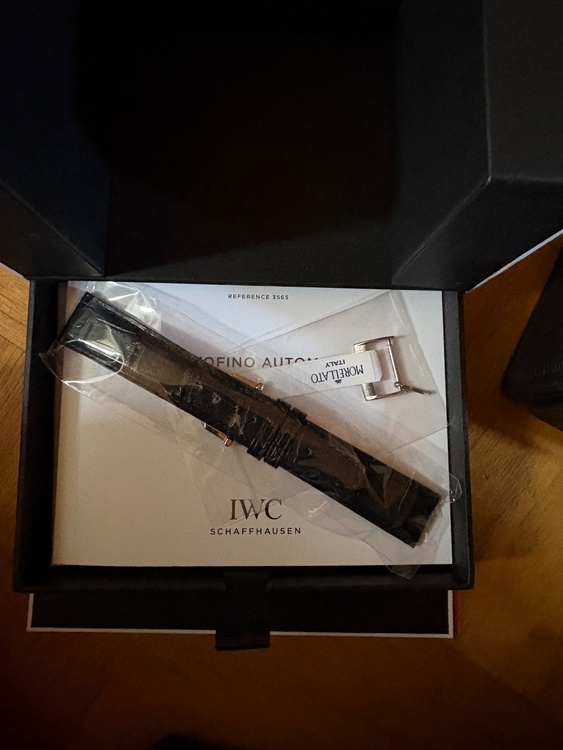 IWC ポルトフィーノ iw35652（高級時計）の商品画像 - 査定依頼日：2026年3月31日 - 最高査定価格：450,000円