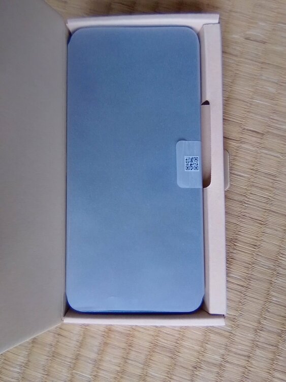 arrows We docomo （スマホ）の商品画像 - 査定依頼日：2026年5月3日 - 最高査定価格：100,000円