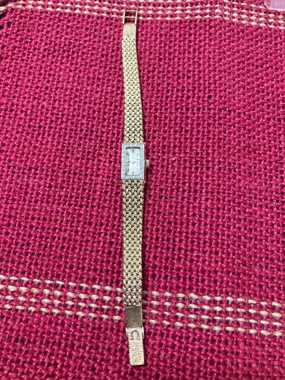 オメガ その他 オメガレディースアンティークうぉと（高級時計）の商品画像 - 査定依頼日：2025年7月6日 - 最高査定価格：300,000円