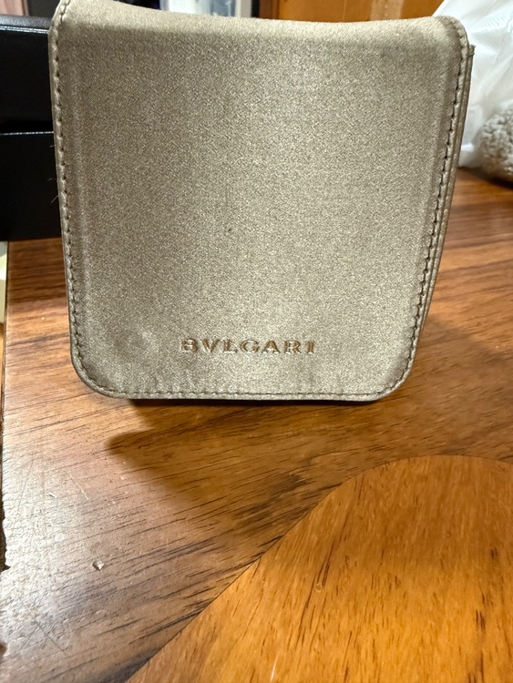 ブルガリ ブルガリブルガリ W BB38SR WGL ALLI BLUE AUTO DATE SL99（高級時計）の商品画像 - 査定依頼日：2026年3月4日 - 最高査定価格：1,500,000円