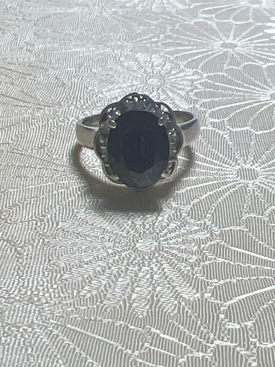 サファイア指輪➁／K18WG（宝石）の商品画像 - 査定依頼日：2024年12月18日 - 最高査定価格：150,000円