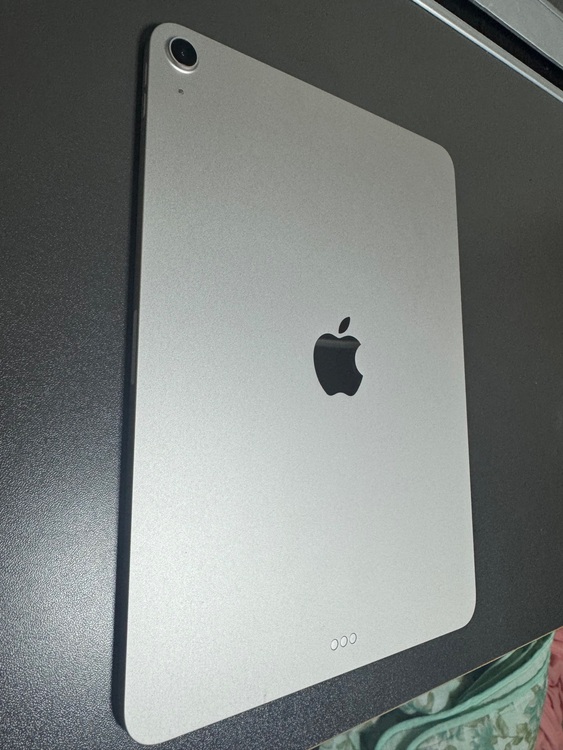 iPadAir第7世代 11inch 128GB（PC・タブレット）の商品画像 - 査定依頼日：2025年11月7日 - 最高査定価格：50,000円
