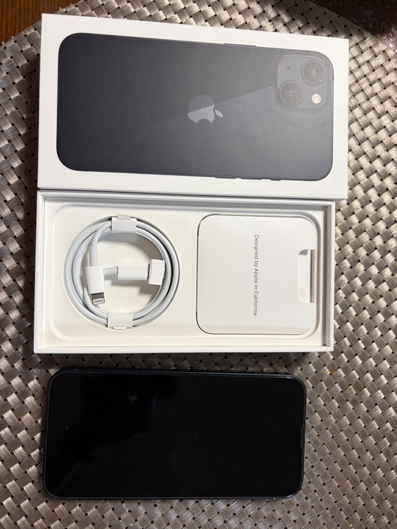 iPhone 13 128GB Softbank（スマホ）の商品画像 - 査定依頼日：2026年4月28日 - 最高査定価格：36,000円