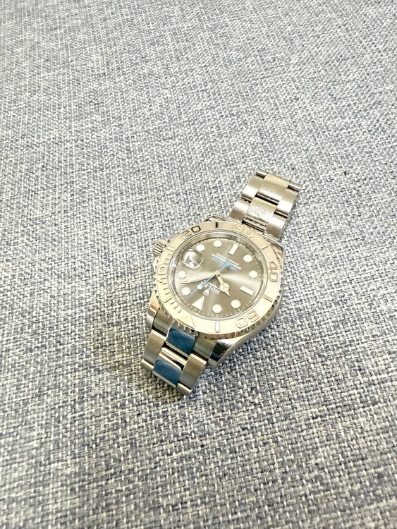 ロレックス ヨットマスター 116622か126622（高級時計）の商品画像 - 査定依頼日：2025年8月28日 - 最高査定価格：2,180,000円