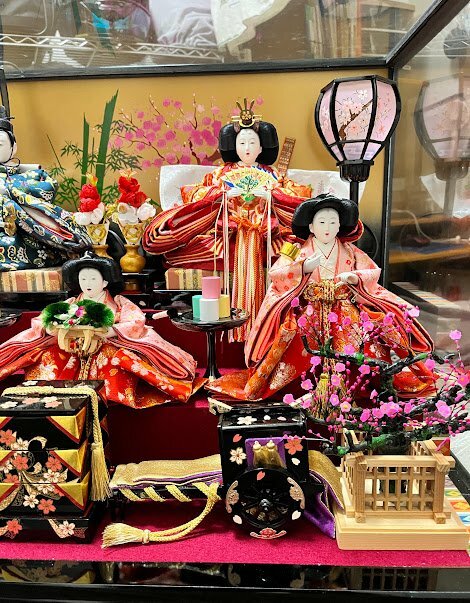 ひな人形（美術品・骨董品）の商品画像 - 査定依頼日：2026年8月13日 - 最高査定価格：3,000円