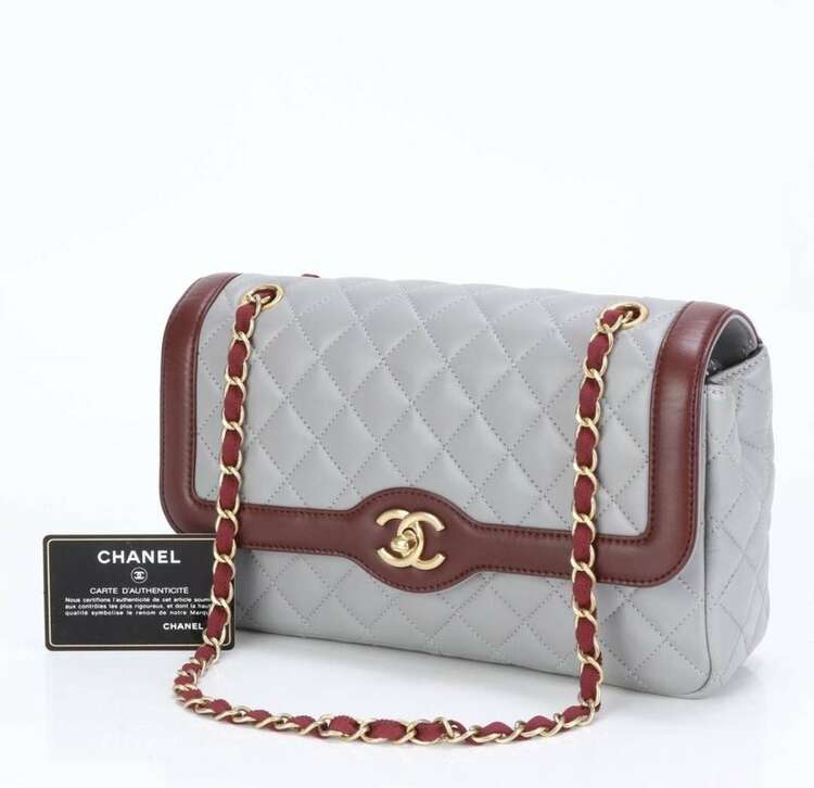 ショルダーバッグ（ブランドバッグ）の商品画像 - 査定依頼日：2025年3月31日 - 最高査定価格：320,000円