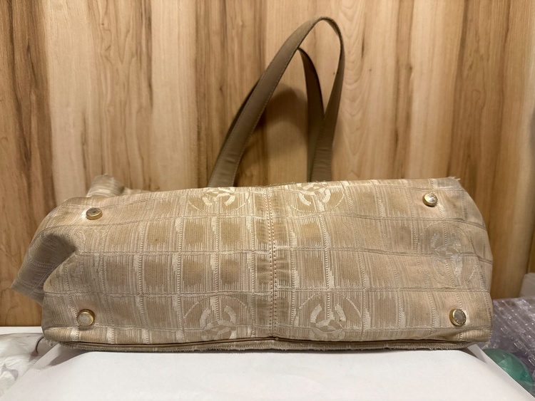 CHANEL トラベルライン　トートバッグ（ブランドバッグ）の商品画像 - 査定依頼日：2026年4月26日 - 最高査定価格：15,000円