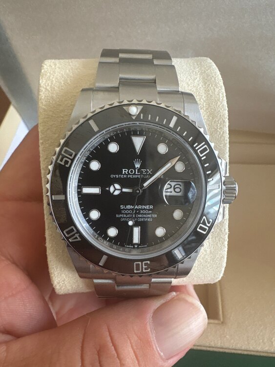 ロレックス サブマリーナー 126610lm（高級時計）の商品画像 - 査定依頼日：2025年5月27日 - 最高査定価格：1,960,000円