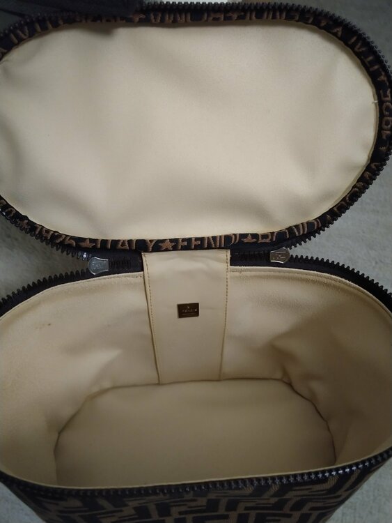 バニティ（ブランドバッグ）の商品画像 - 査定依頼日：2025年12月10日 - 最高査定価格：30,000円