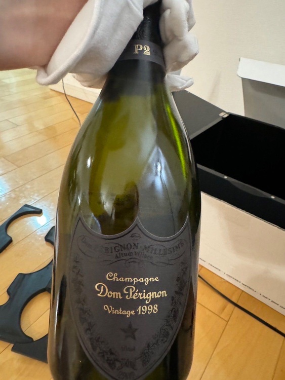 シャンパン ドン・ペリニヨン （お酒）の商品画像 - 査定依頼日：2025年7月17日 - 最高査定価格：150,000円