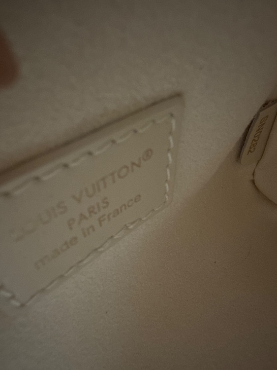 ルイヴィトン スピーディー （ブランドバッグ）の商品画像 - 査定依頼日：2025年9月18日 - 最高査定価格：300,000円