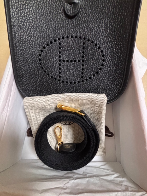 エルメス エブリン （ブランドバッグ）の商品画像 - 査定依頼日：2025年12月10日 - 最高査定価格：350,000円