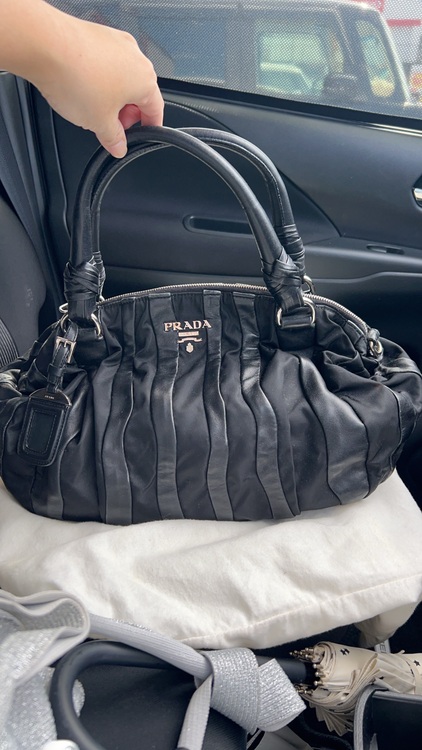 プラダ  （ブランドバッグ）の商品画像 - 査定依頼日：2025年9月30日 - 最高査定価格：30,000円