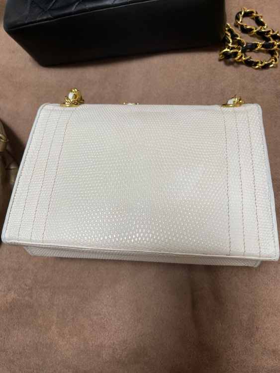 CHANEL リザード　チェーンショルダー（ブランドバッグ）の商品画像 - 査定依頼日：2025年10月7日 - 最高査定価格：55,000円