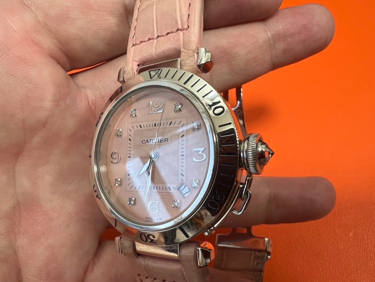 パシャ３８ミリ　ホワイトゴールド（高級時計）の商品画像 - 査定依頼日：2025年10月22日 - 最高査定価格：1,050,000円