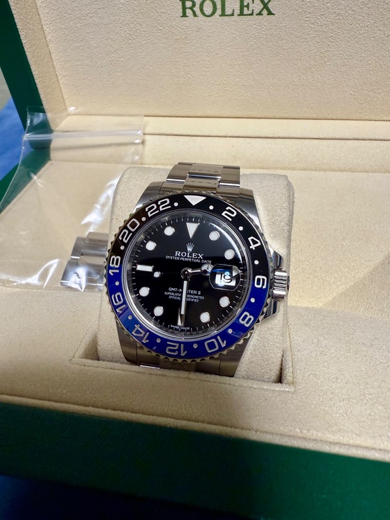 ロレックス GMTマスター 116710BLNR（高級時計）の商品画像 - 査定依頼日：2025年11月17日 - 最高査定価格：2,270,000円