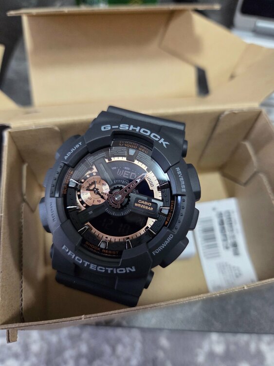 G-SHOCK その他 GA-110RG-1AJf（高級時計）の商品画像 - 査定依頼日：2025年12月10日 - 最高査定価格：500円