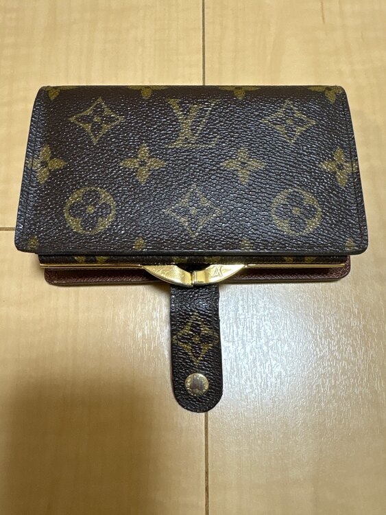 ヴィエノワ （ブランド財布・小物）の商品画像 - 査定依頼日：2025年5月5日 - 最高査定価格：12,000円